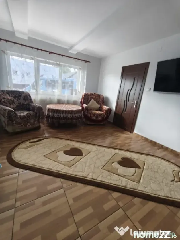 Casa 4 camere, 6000mp teren, zona centrala, Negostina, Siret - Negostina (Suceava)