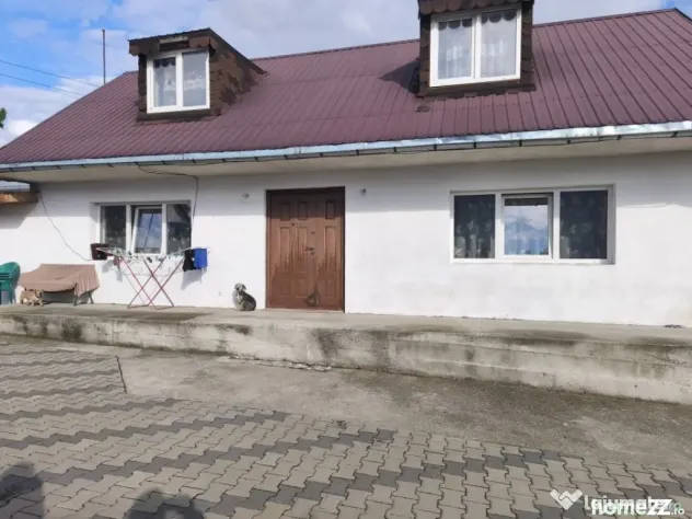 Casa 4 camere, 6000mp teren, zona centrala, Negostina, Siret - Negostina (Suceava)
