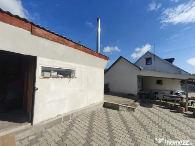 Casa 4 camere, 6000mp teren, zona centrala, Negostina, Siret - Negostina (Suceava)