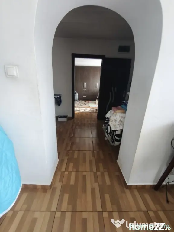 Casa 4 camere, 6000mp teren, zona centrala, Negostina, Siret - Negostina (Suceava)