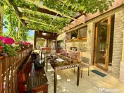 Casa Multifunctionala – Pensiune, Evenimente, Piscina si Crama 
