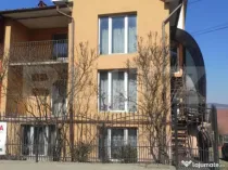 Casa cu 6 camere, 270 mp , 375 mp teren, zona Valea Ghinzii