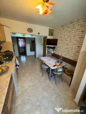 Apartament 4 camere decomandat CET