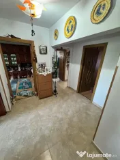 Apartament 4 camere decomandat CET