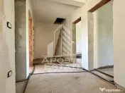 Duplex cu 4 camere si dressing, la alb Calea Urseni la asfalt