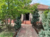 Casa, 3 camere, 693 mp teren, Lazuri