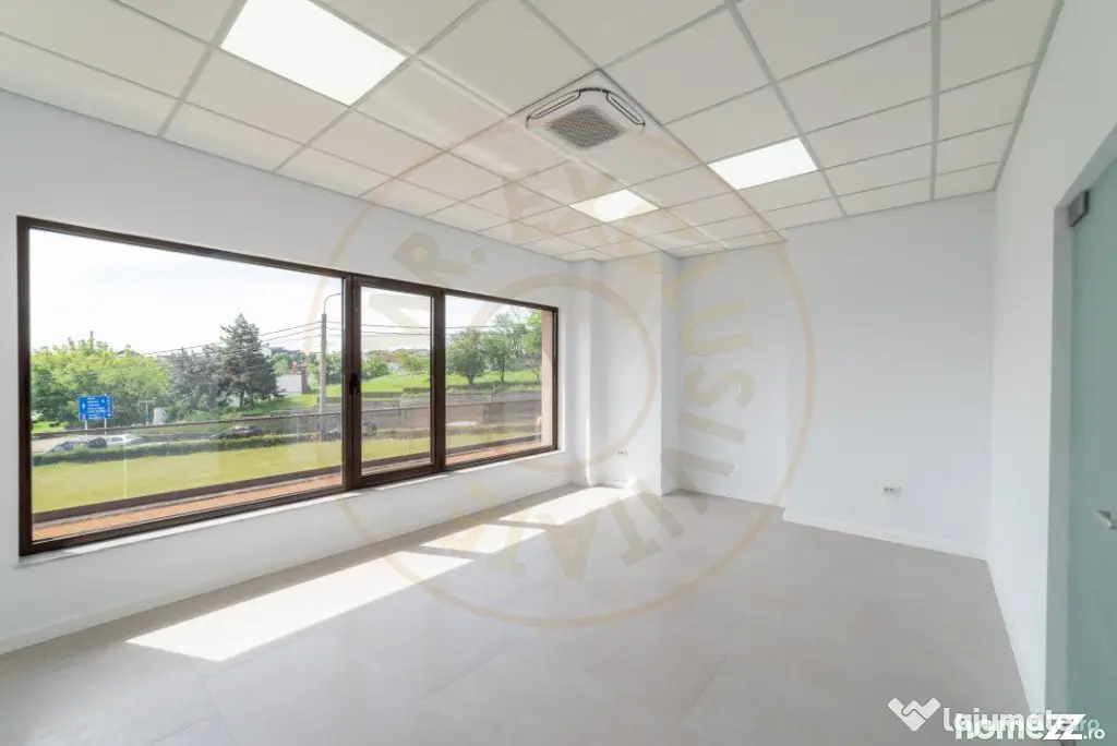 Spațiu comercial generos – 160 mp – poziție premium pe