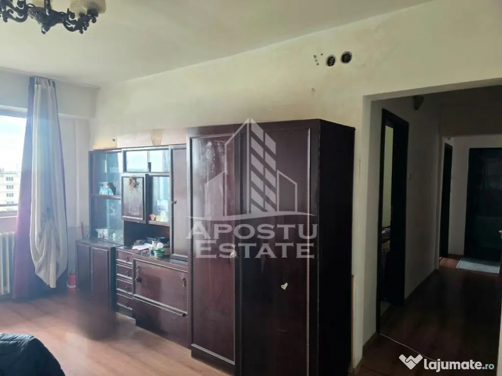 Apartament cu 3 camere, de vanzare, in apropiere de Podgoria, Arad. - Arad (Arad)