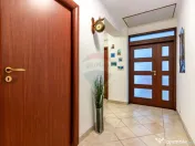 Apartament spatios - zona centrala Otopeni 