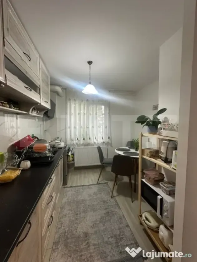 Apartament 3 camere, 65 mp + balcon 5 mp, mobilat și utilat
