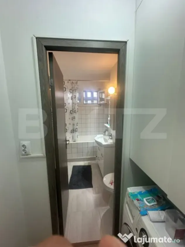 Apartament 3 camere, 65 mp + balcon 5 mp, mobilat și utilat