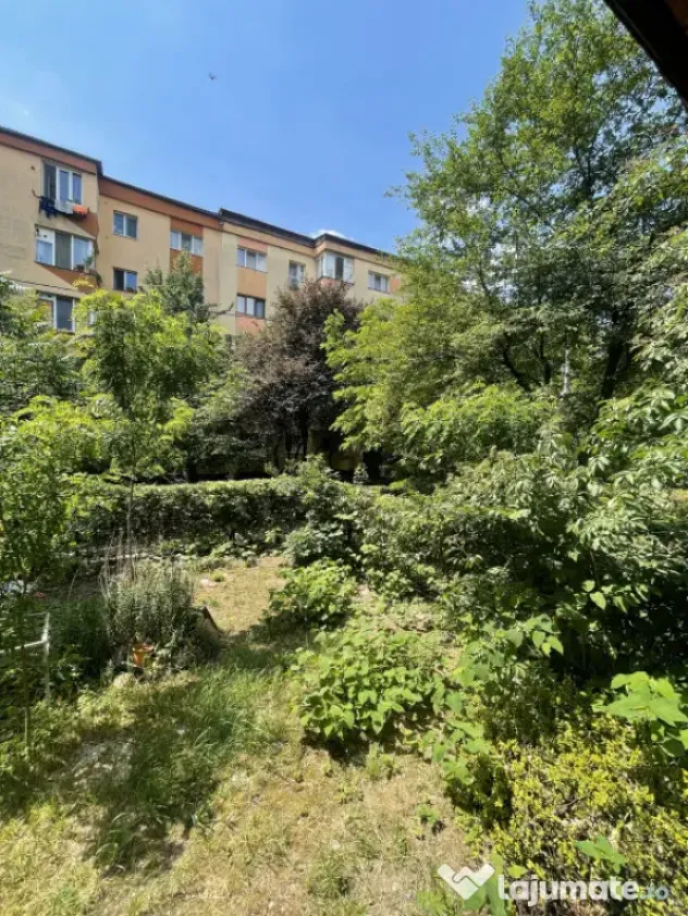 Apartament de 3 camere, 64 mp, parter, balcon, iesire gradin