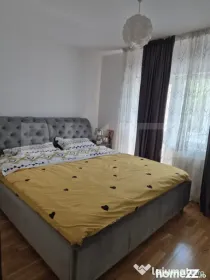 Apartament 4 camere, 80 mp, 2 balcoane, renovat, zona Mănă