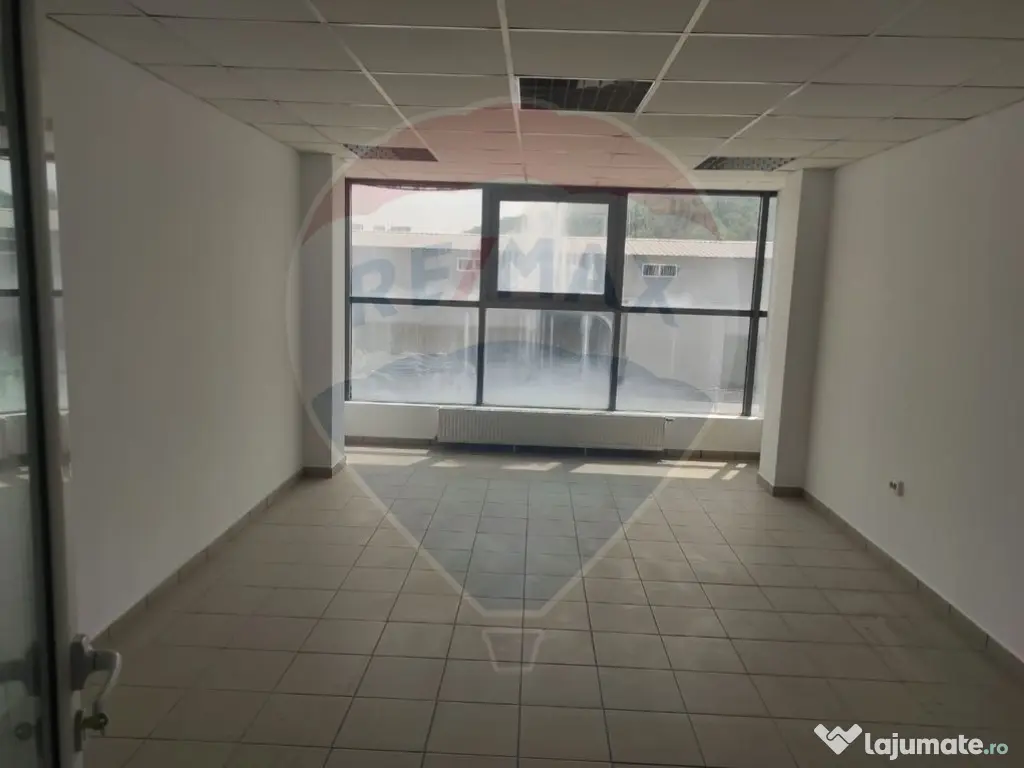 CLADIRE BIROURI 445 MP DE INCHIRIAT SLATINA