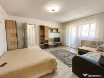 Apartament 2 camere, renovat, balcon inchis – aproape de ?