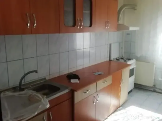 2 camere in zona Lipovei