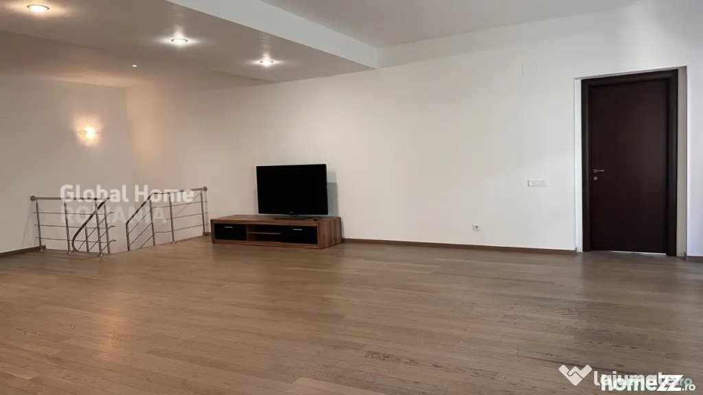 Duplex 4 Cam | 196 MP + Terasa + Parcare