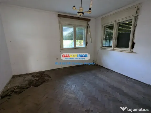 Rahova Mun#539;ii Carpa#539;i,teren 569 mp, casa 4 cam si an
