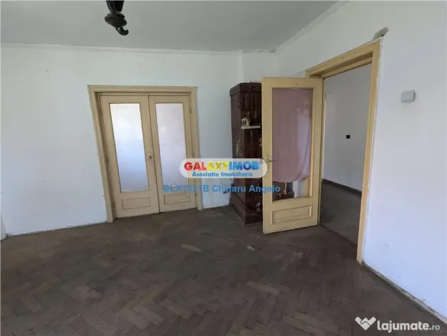 Rahova Mun#539;ii Carpa#539;i,teren 569 mp, casa 4 cam si an