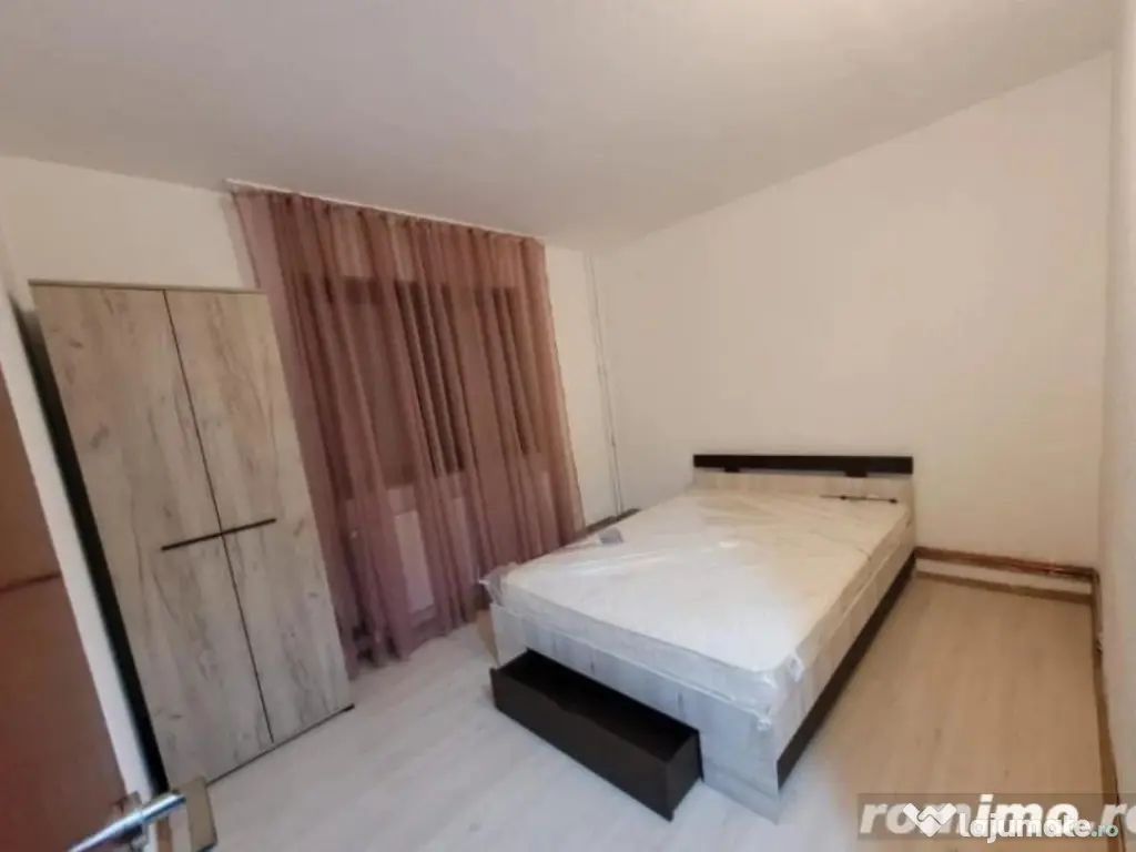 2 camera in zona Favorit