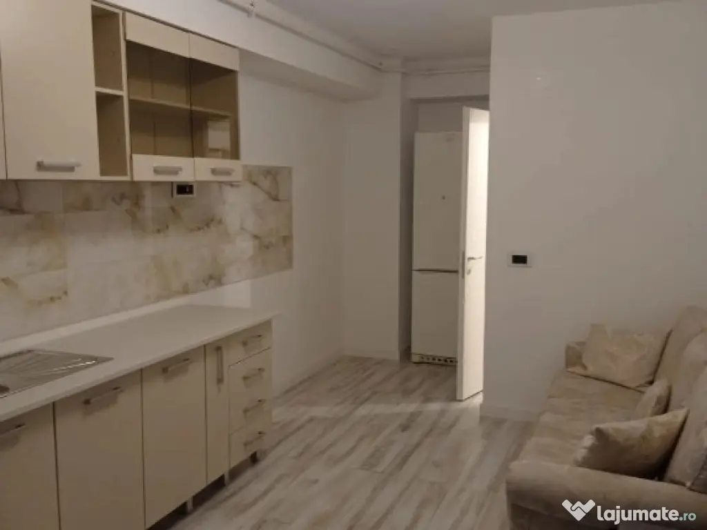 2 camera in zona Favorit