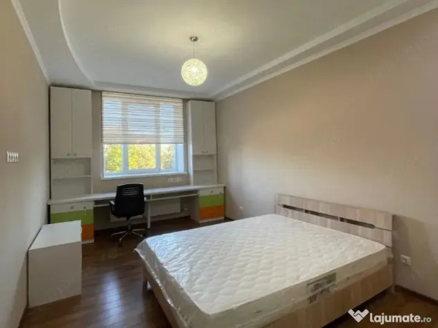 2 camere in zona Lipovei