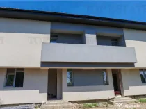 Vila individuala cuplata 5 camere, P 1 M, incalzire in pardo