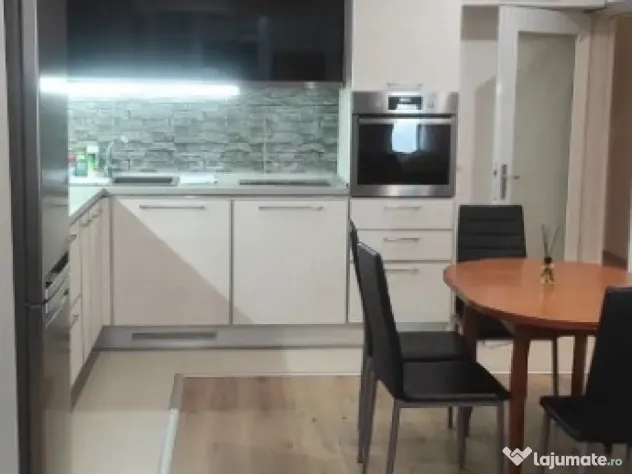 2 camere in zona Spitalului Judetean