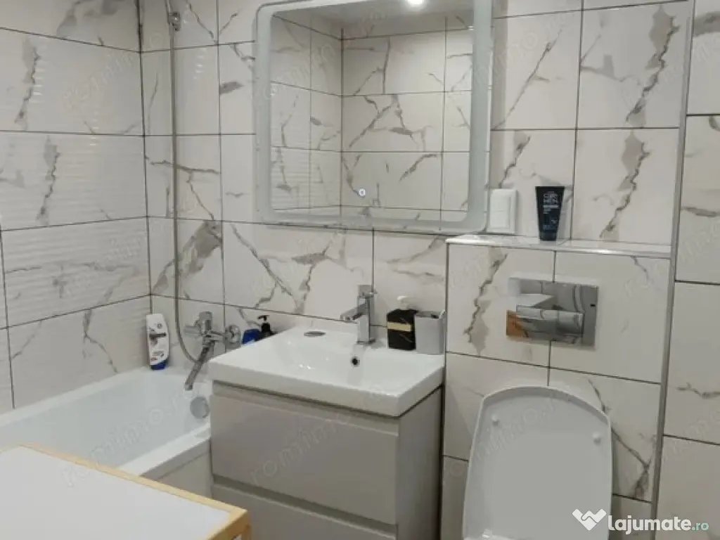 2 camere in zona Complexului Studentesc