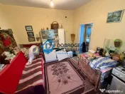 Caslita - teren 513 mp, pomi fructiferi, casa 2 camere 