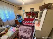 Caslita - teren 513 mp, pomi fructiferi, casa 2 camere 