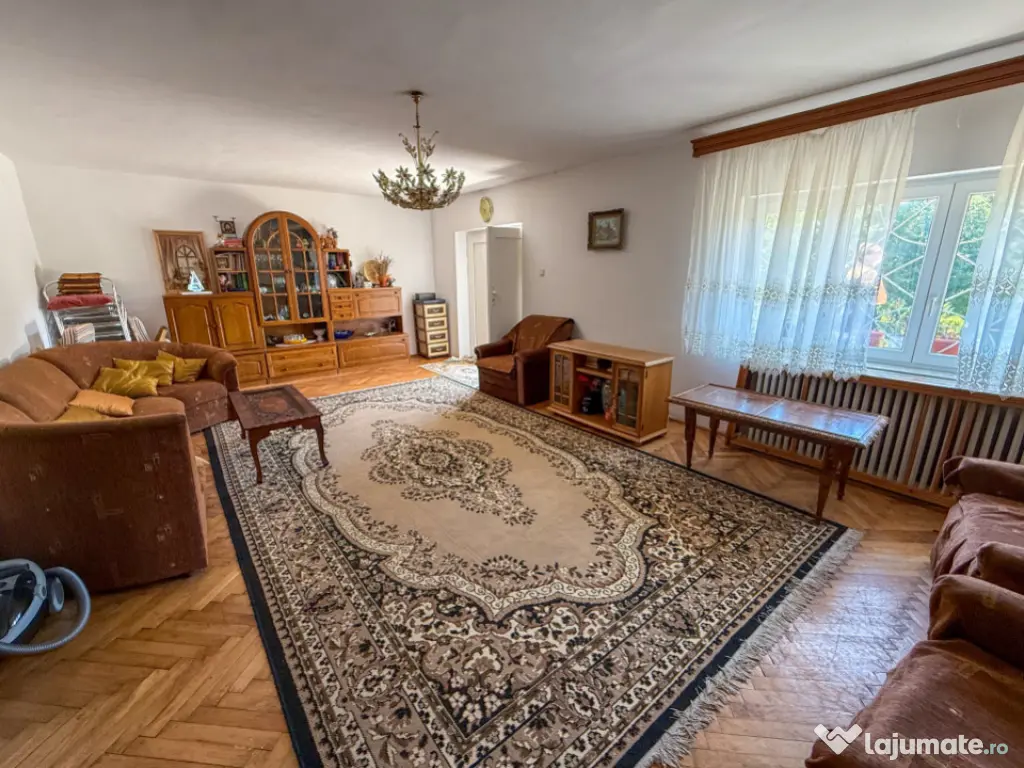 Vila cu 6 dormitoare in Breaza, lot teren 1289 mp