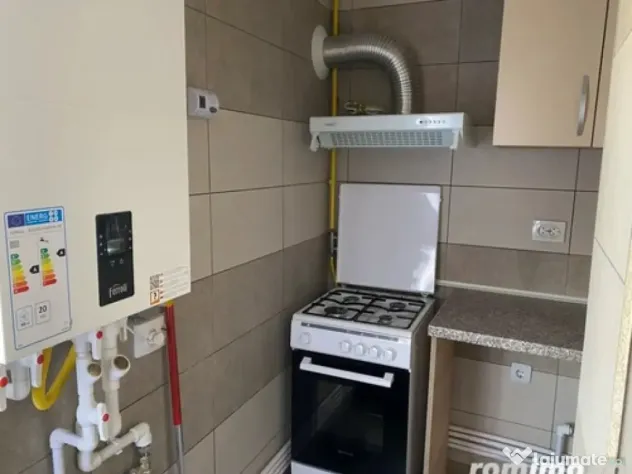 1 camera in zona Medicinei