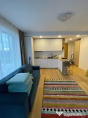 3 camere, 2 băi, vedere la mare – complet mobilat – Vogh Olimp 