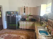 Casă solidă la șosea – Voinesti, Iași | 3 camere | 684 mp teren | gaz, 