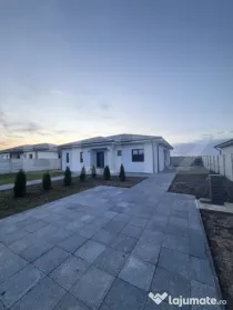 Casa parter, 127 mp utili, la cheie, 600 mp teren, Pielesti