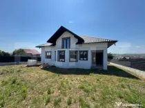 Case de vanzare , 130 mp construiti , 500 mp teren , zona r