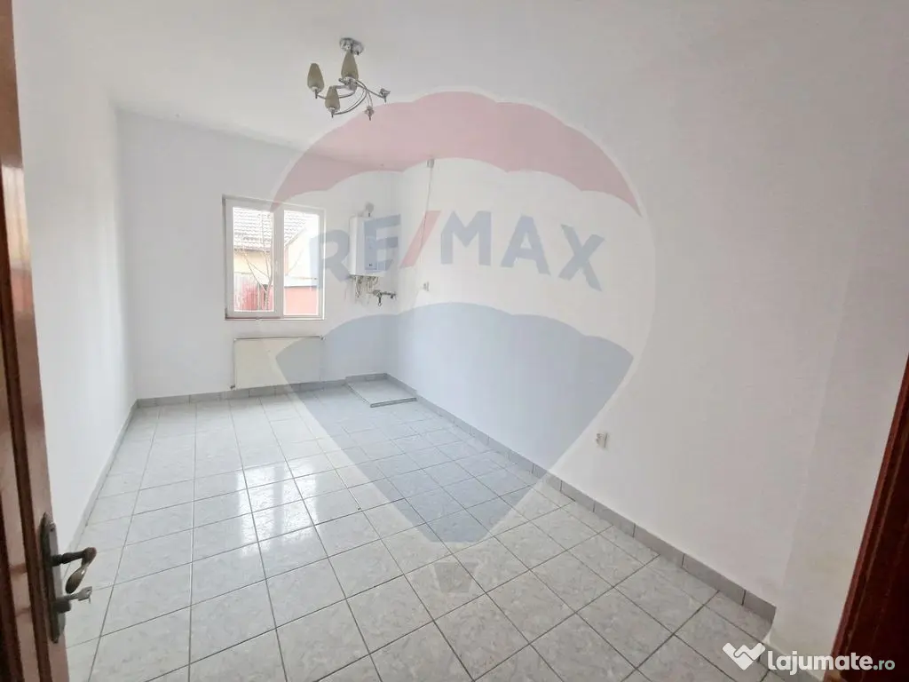 Vilă spațioasă de închiriat – 1 Mai, Piatra Neamț