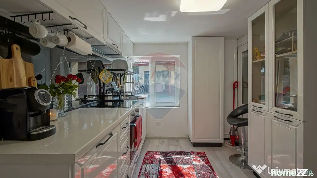 Casă / Vilă Săsească cu 6 camere de vânzare in Vulca...