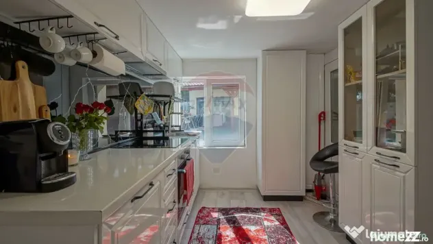Casă / Vilă Săsească cu 6 camere de vânzare in Vulca...