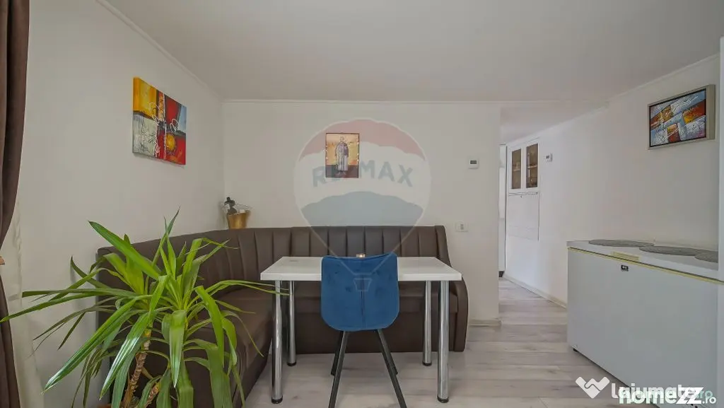 Casă / Vilă Săsească cu 6 camere de vânzare in Vulca...
