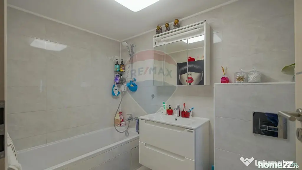 Casă / Vilă Săsească cu 6 camere de vânzare in Vulca...
