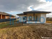 Casă/Vilă nouă de vânzare în Lilieci, Bacău 