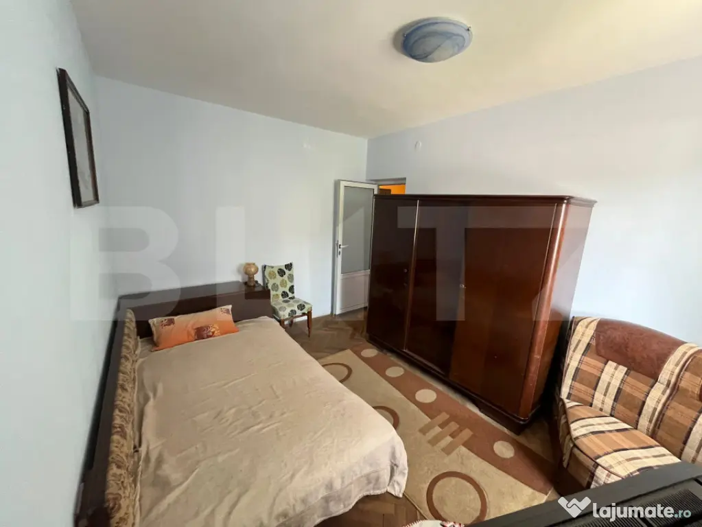 Apartament 3 camere, mobilat și utilat, etaj 1, Micro 9, pi