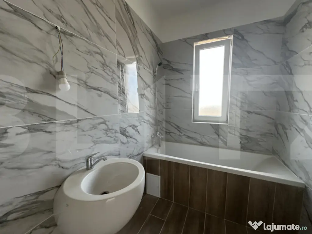 Apartament cu 3 camere, 2 bai, etaj 1, Torontalului