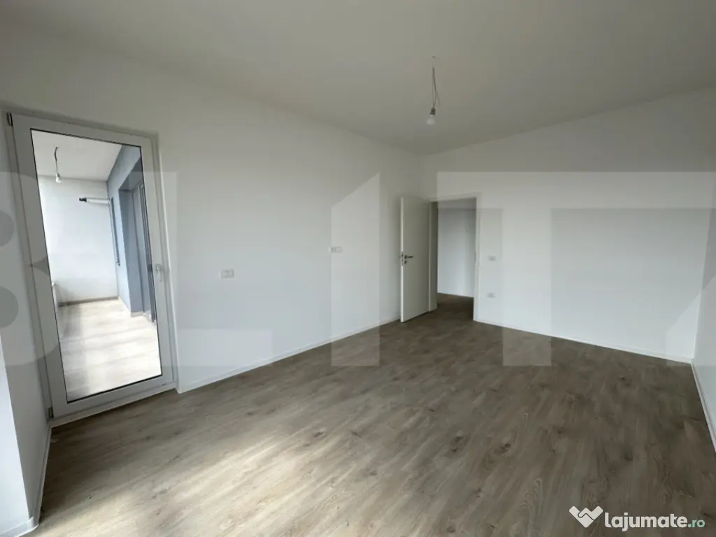 Apartament cu 3 camere, 2 bai, etaj 1, Torontalului