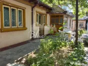 Casa batraneasca cu teren de 435mp cu utilitati si deschid 