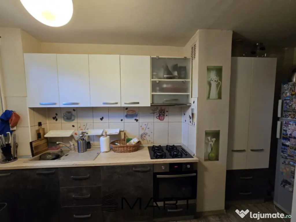 Apartament 3 camere Astra 65 mp