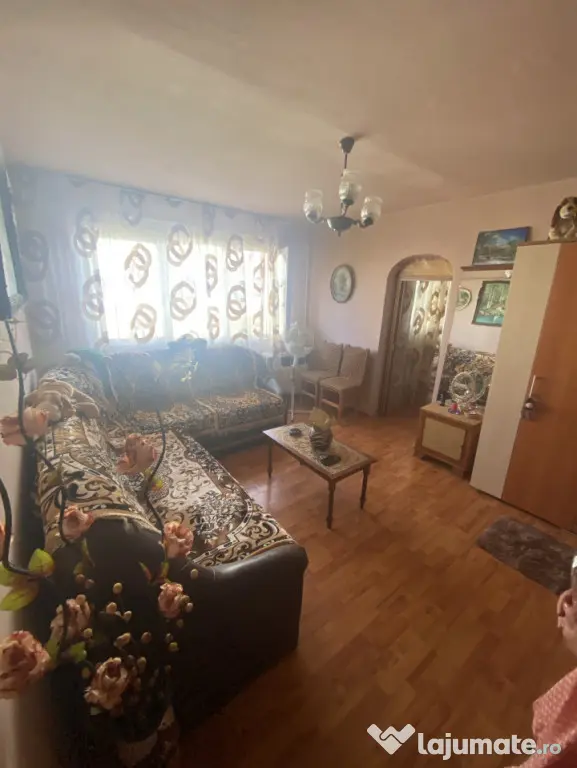 Apartament 2 camere 42 mp langa Policlinica Filiasi