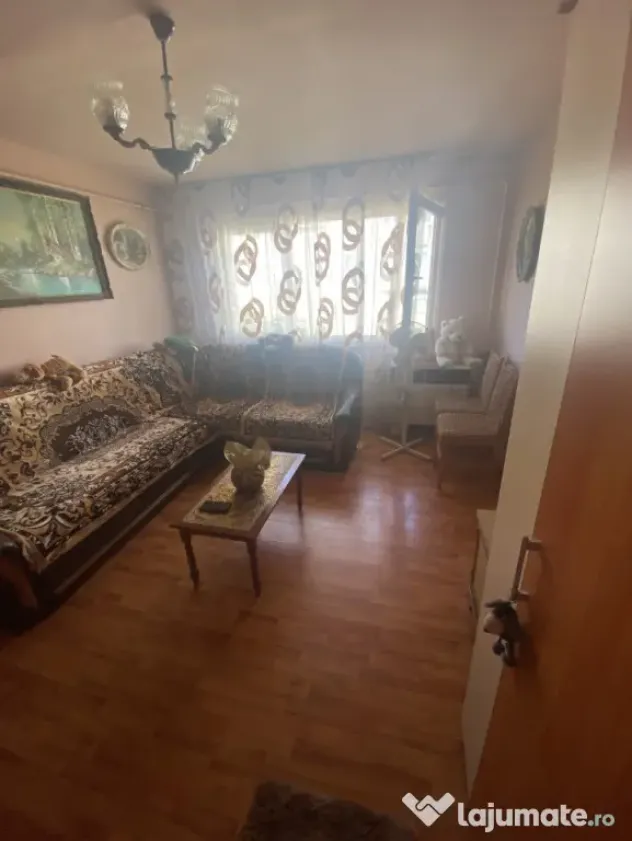 Apartament 2 camere 42 mp langa Policlinica Filiasi